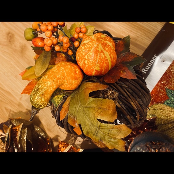 Fall Decor - Picture 6 of 8